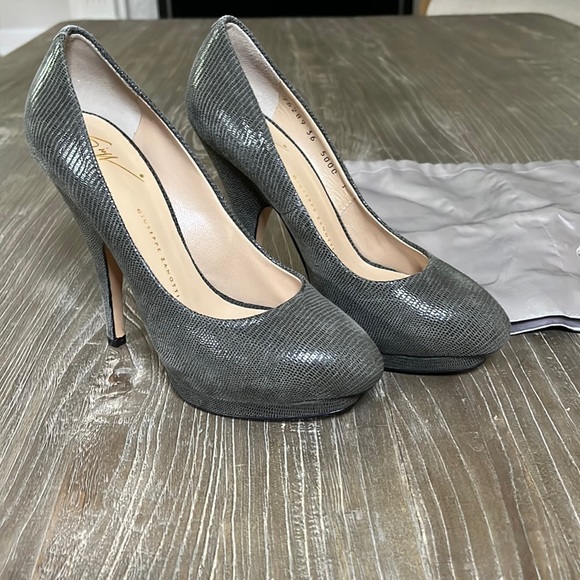 Giuseppe Zanotti Design Platform Heels - Picture 2 of 14